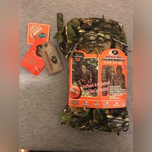 NEW - Mossy Oak Titan 3D Leafy Suit